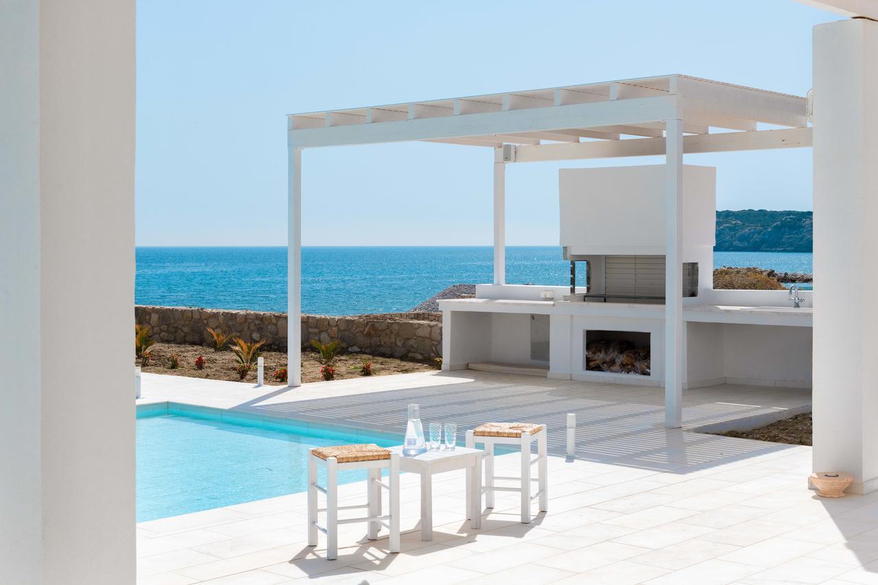 Maria & Nada Beachfront Villas 科林比亚 外观 照片