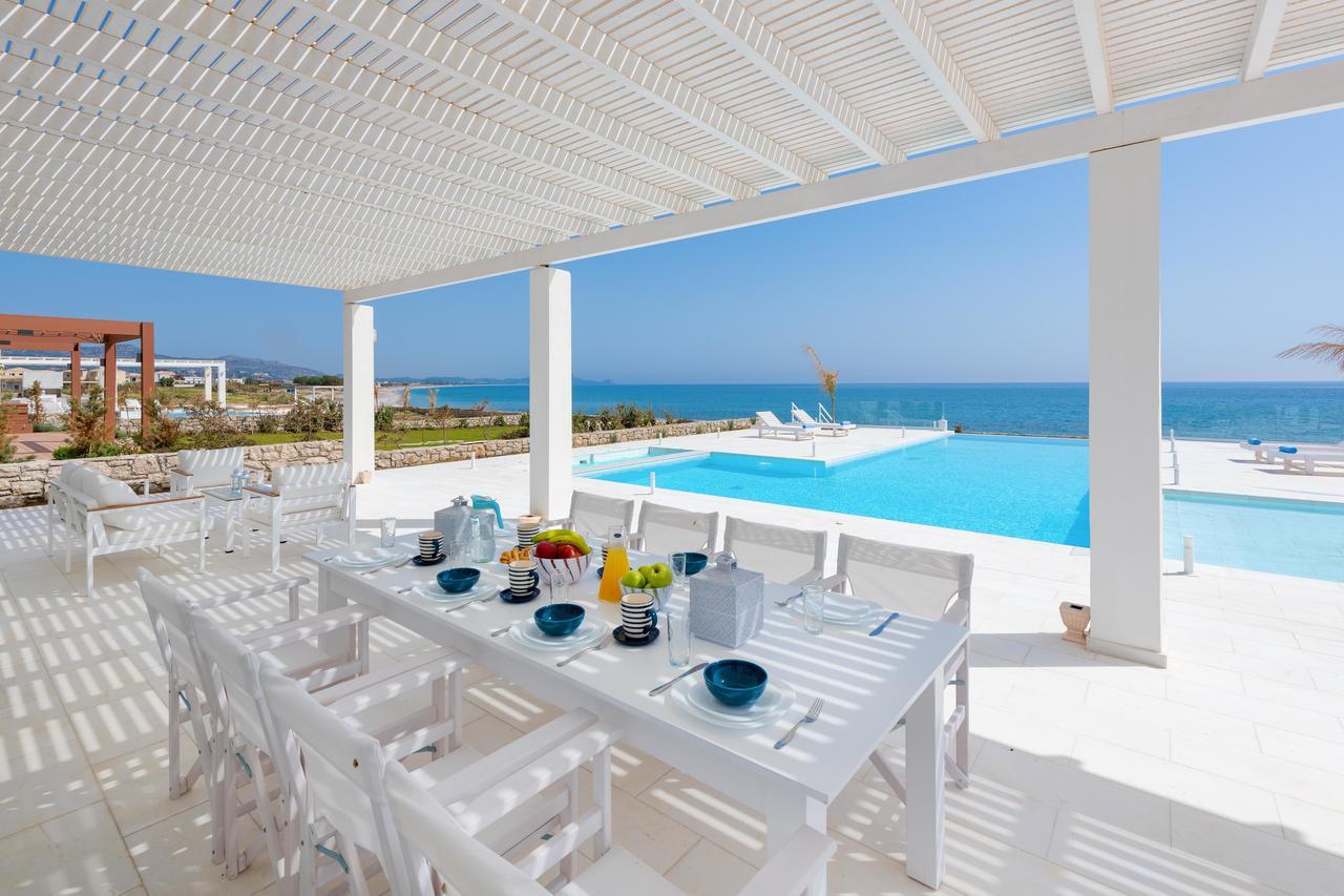 Maria & Nada Beachfront Villas 科林比亚 外观 照片