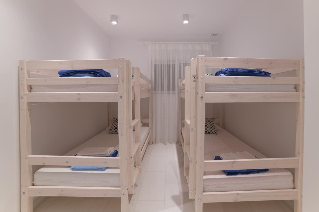 Maria & Nada Beachfront Villas 科林比亚 外观 照片