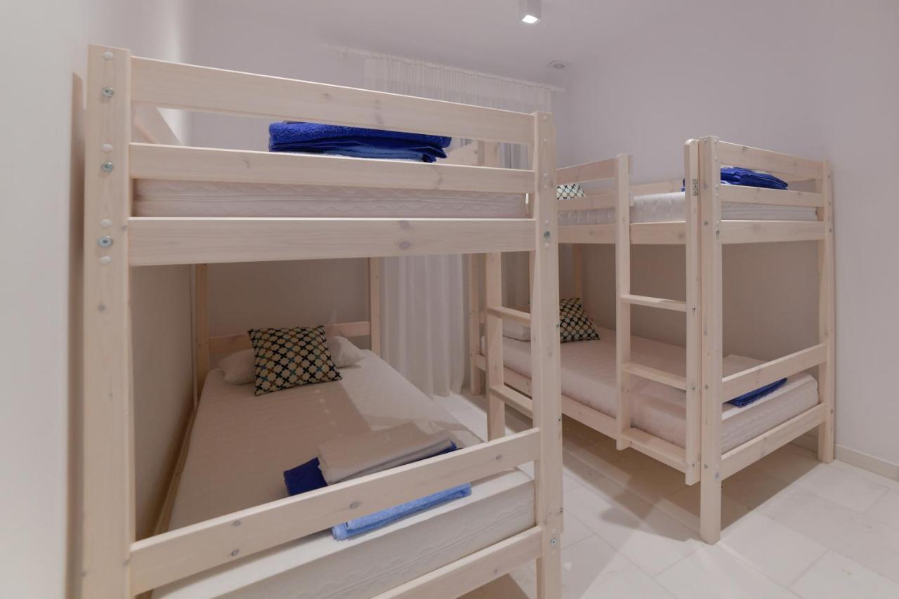 Maria & Nada Beachfront Villas 科林比亚 外观 照片