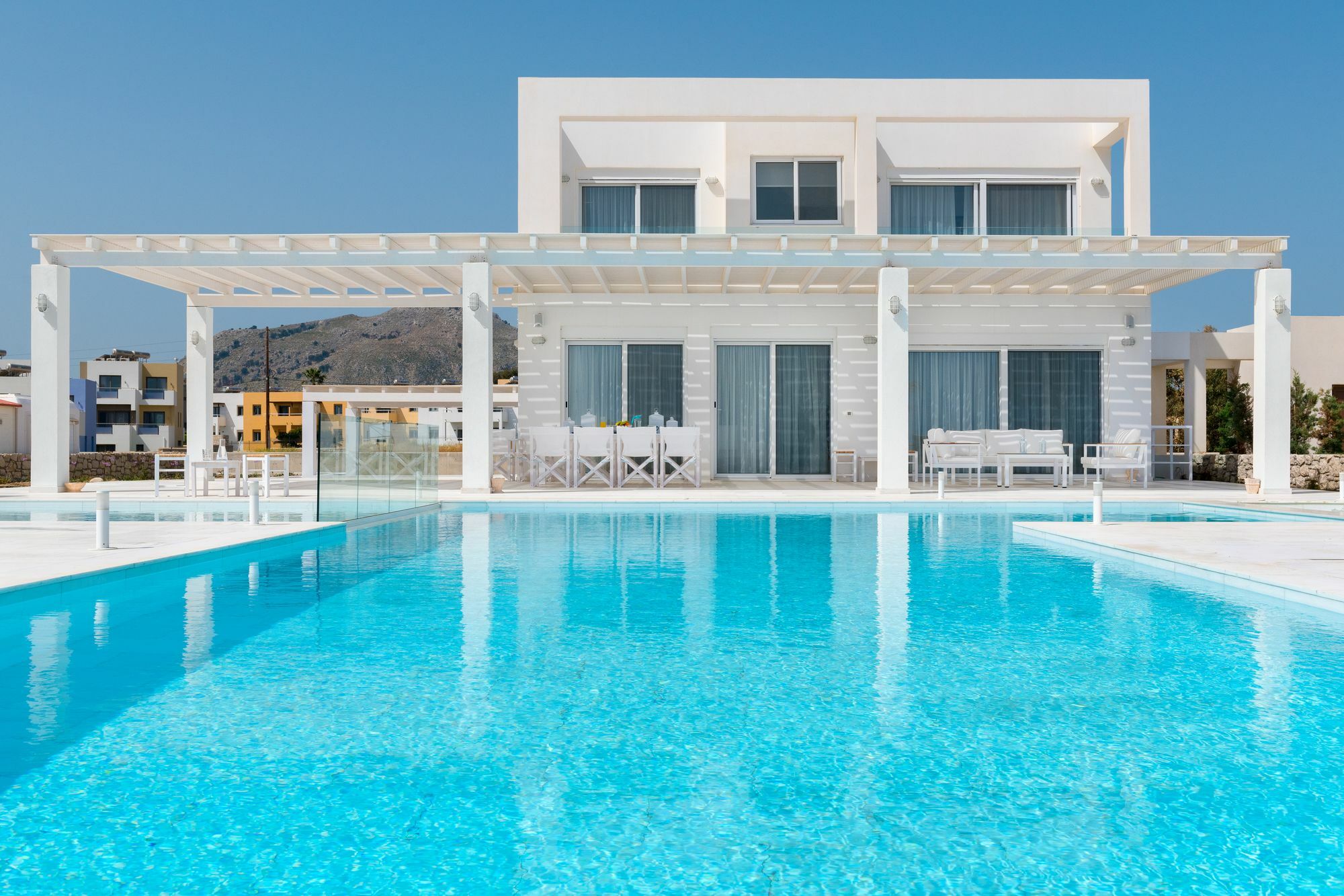 Maria & Nada Beachfront Villas 科林比亚 外观 照片